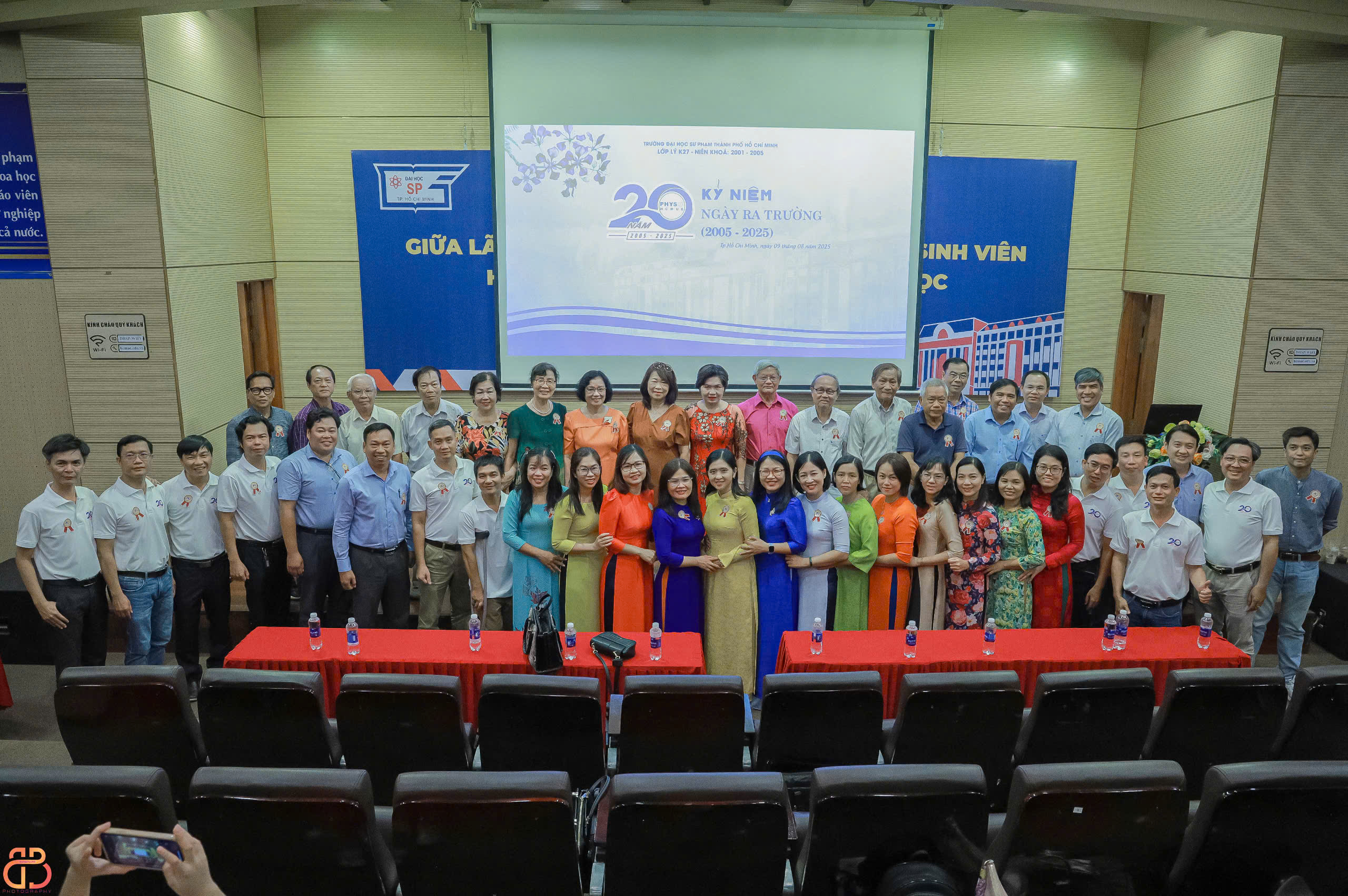20 năm – Một chặng đường, một tình bạn, một mái trường
