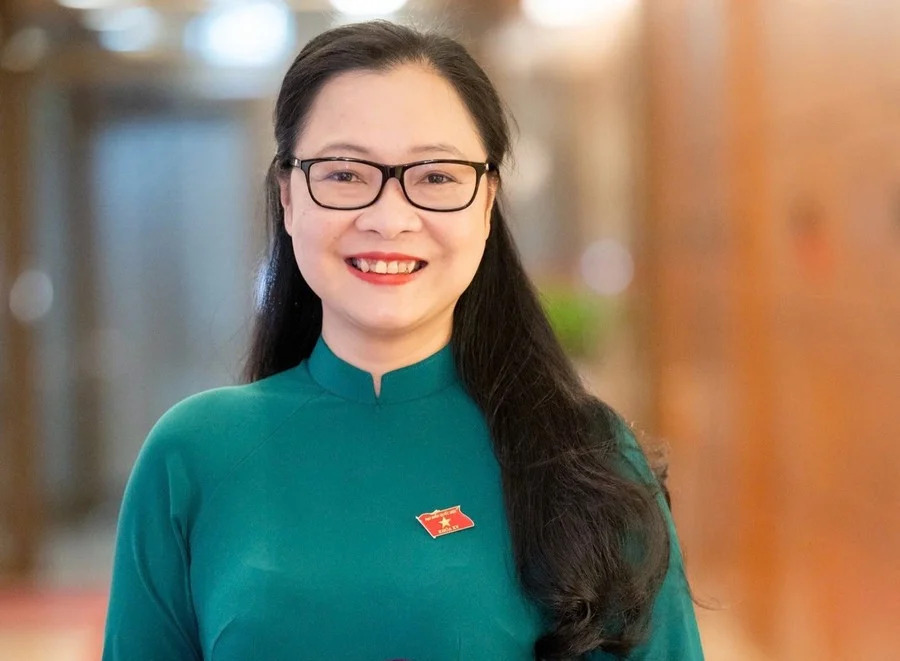 Cựu người học Trường Đại học Sư phạm Thành phố Hồ Chí Minh được bổ nhiệm giữ chức vụ Thứ trưởng Bộ Giáo dục và Đào tạo